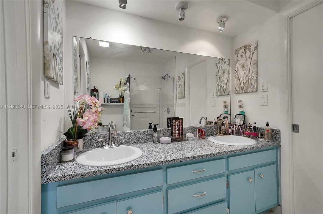 Bathroom Jack and Jill