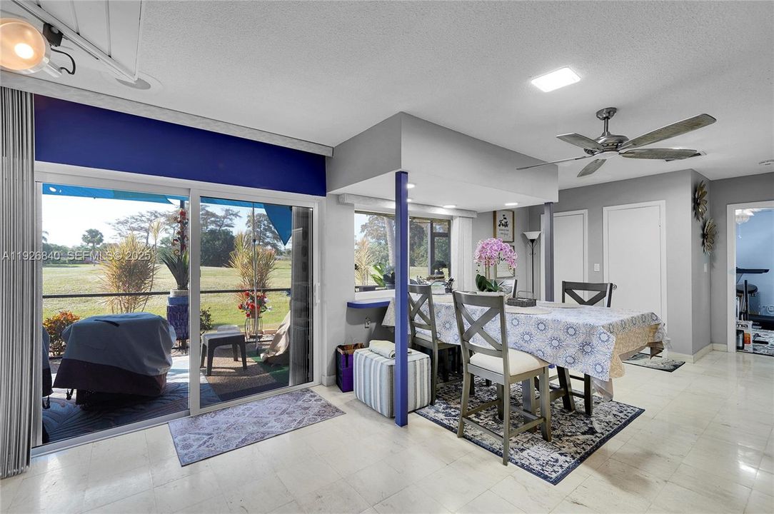 На продажу: $699,900 (3 спален, 2 ванн, 3332 Квадратных фут)