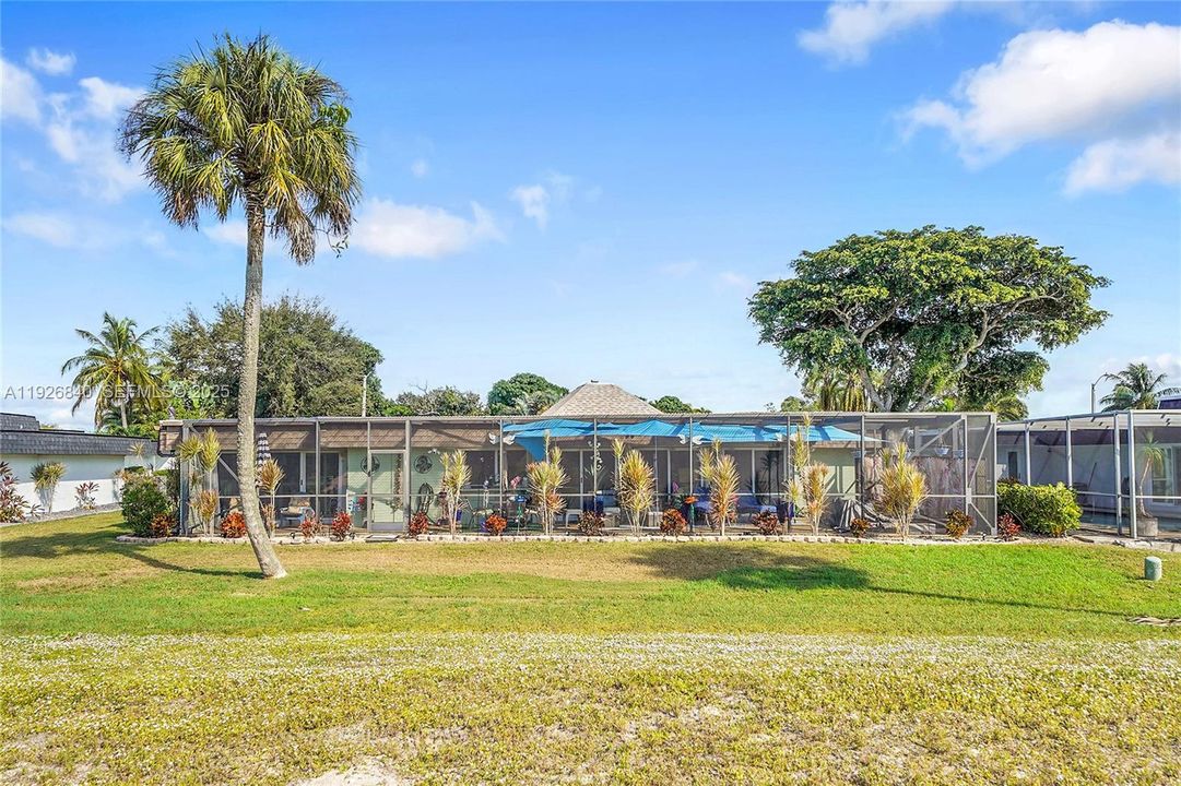 На продажу: $699,900 (3 спален, 2 ванн, 3332 Квадратных фут)