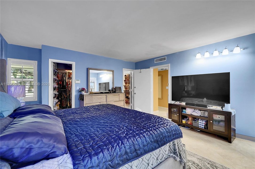 На продажу: $699,900 (3 спален, 2 ванн, 3332 Квадратных фут)