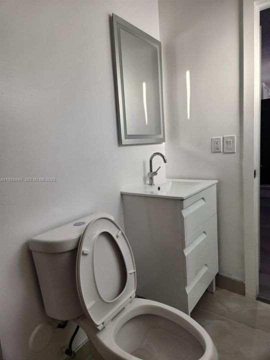 В аренду: $1,800 (4 спален, 2 ванн, 1884 Квадратных фут)