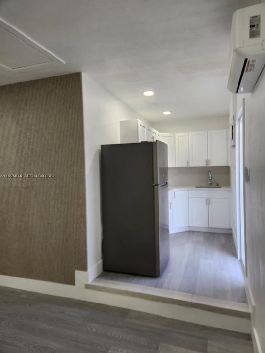 В аренду: $1,800 (4 спален, 2 ванн, 1884 Квадратных фут)