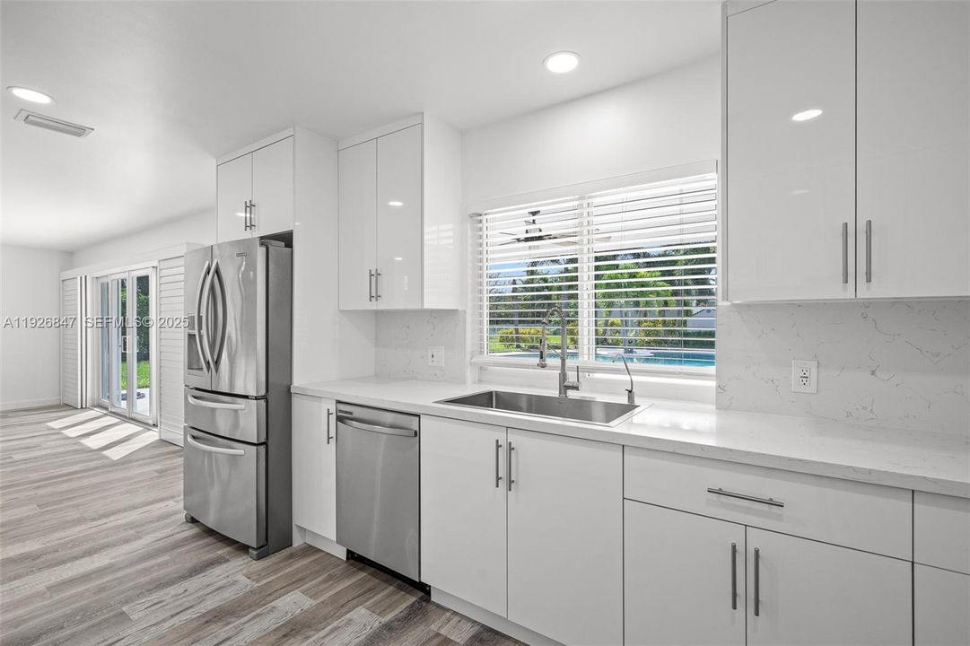 出租: $6,700 (3 贝兹, 2 浴室, 1772 平方英尺)