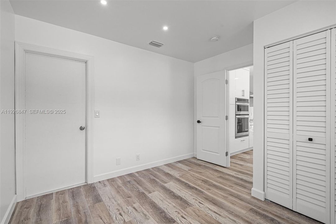 出租: $6,700 (3 贝兹, 2 浴室, 1772 平方英尺)