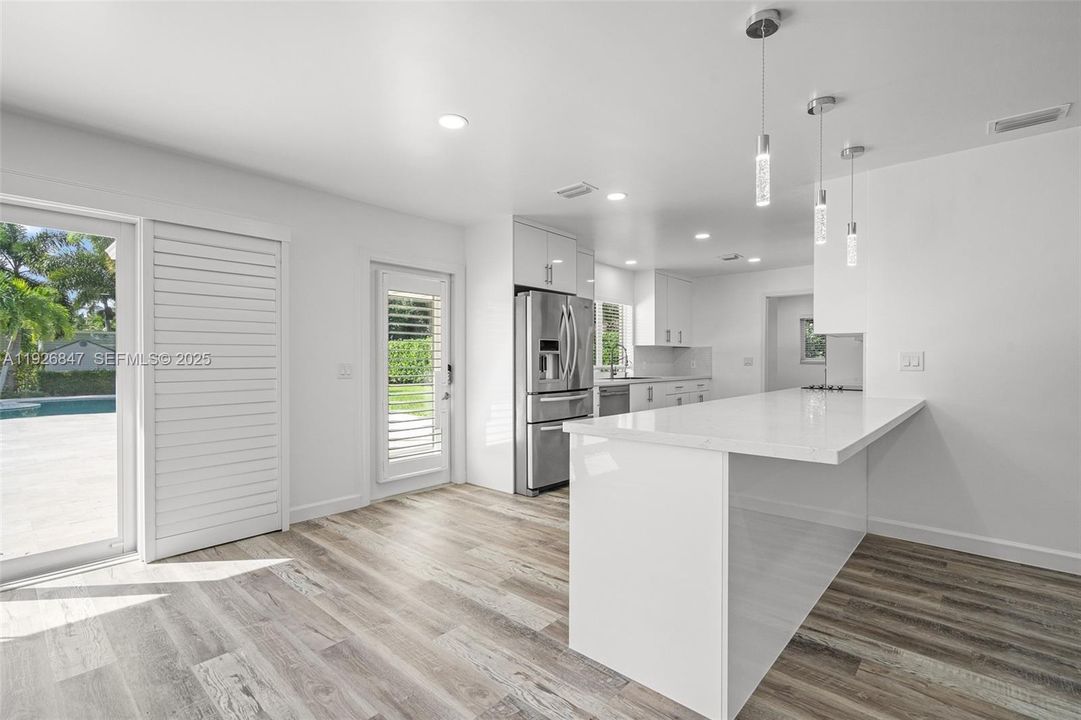 出租: $6,700 (3 贝兹, 2 浴室, 1772 平方英尺)