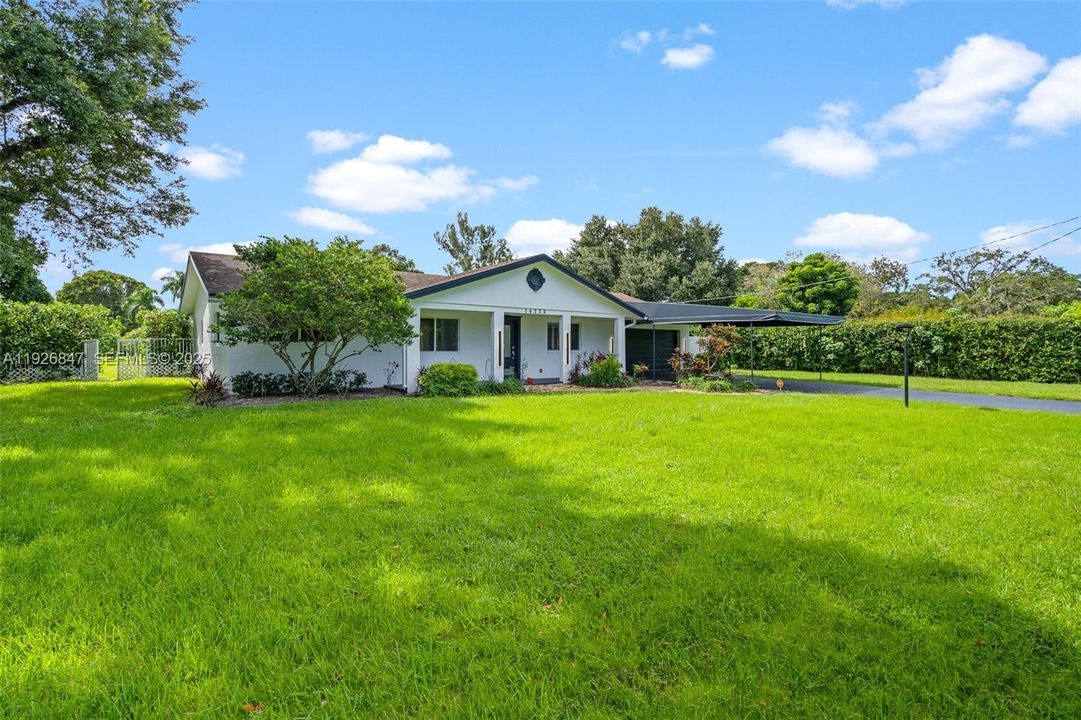 出租: $6,700 (3 贝兹, 2 浴室, 1772 平方英尺)