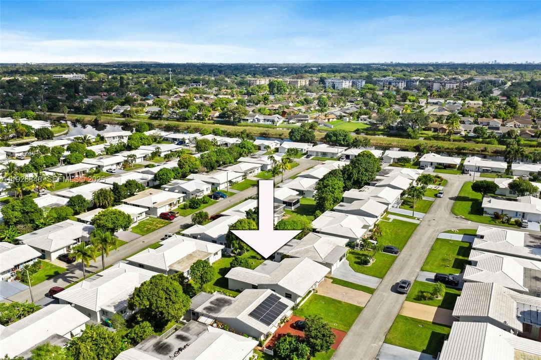 待售: $360,000 (2 贝兹, 2 浴室, 1226 平方英尺)