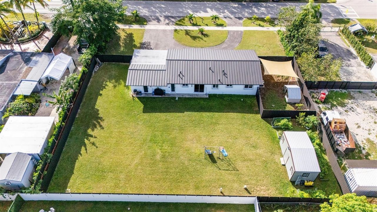 На продажу: $650,000 (3 спален, 2 ванн, 1322 Квадратных фут)