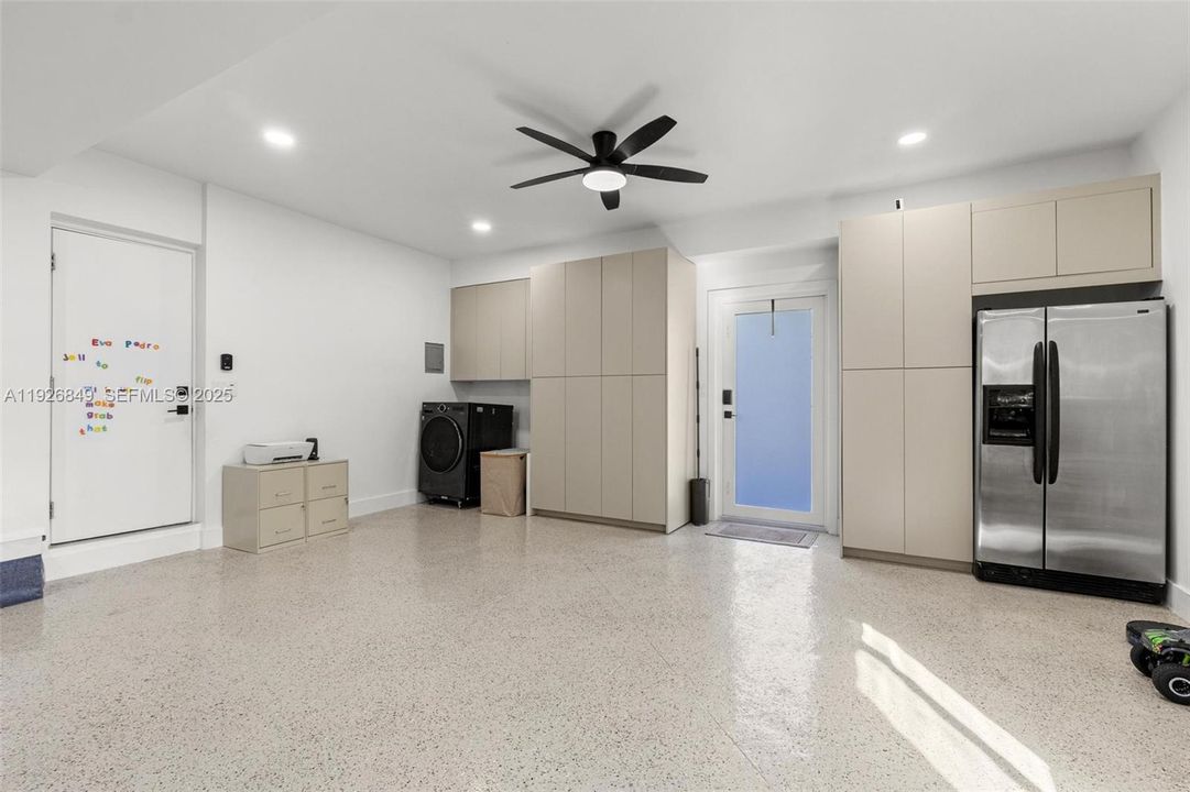 На продажу: $650,000 (3 спален, 2 ванн, 1322 Квадратных фут)