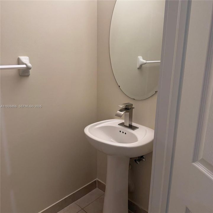 В аренду: $3,200 (3 спален, 2 ванн, 0 Квадратных фут)