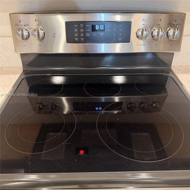 В аренду: $3,200 (3 спален, 2 ванн, 0 Квадратных фут)