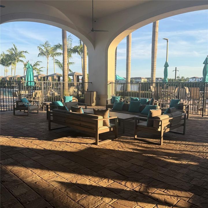 В аренду: $3,200 (3 спален, 2 ванн, 0 Квадратных фут)