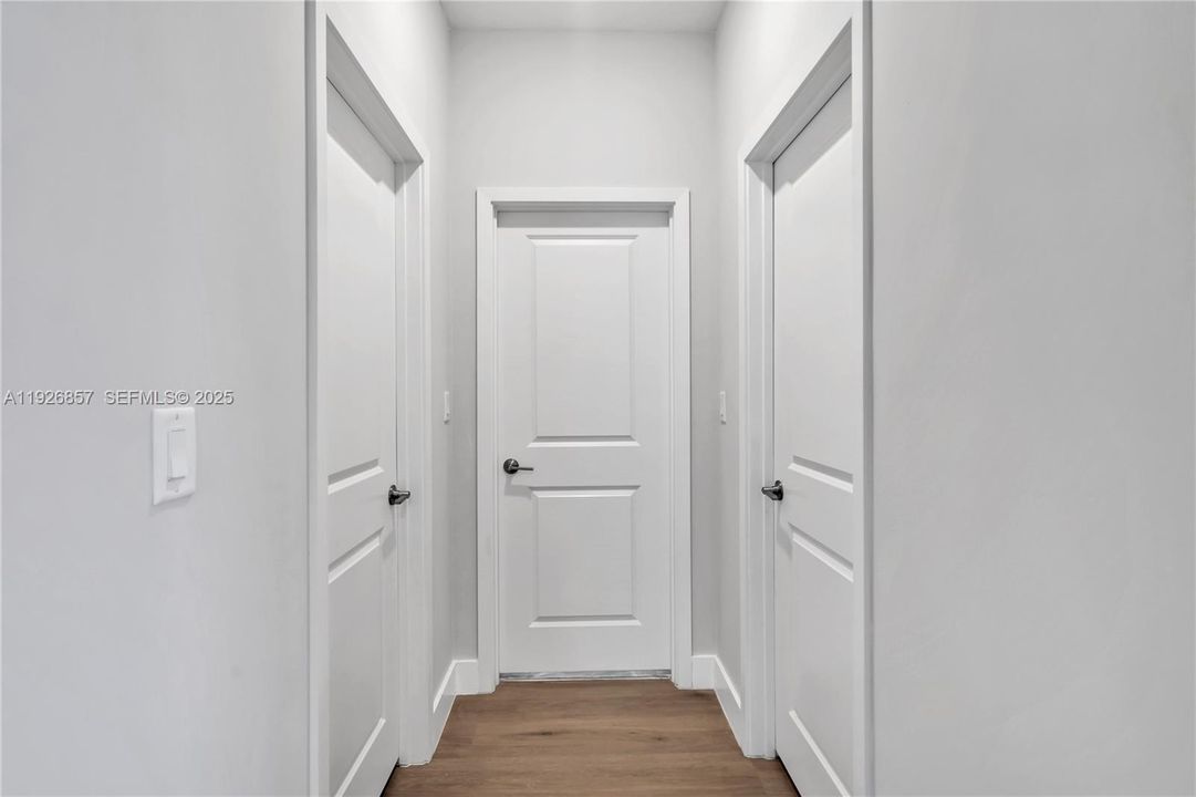 For Sale: $1,320,000 (5 beds, 4 baths, 3633 Square Feet)