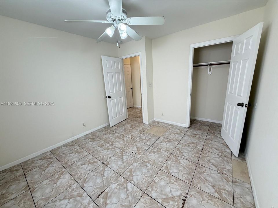 В аренду: $1,700 (2 спален, 1 ванн, 682 Квадратных фут)