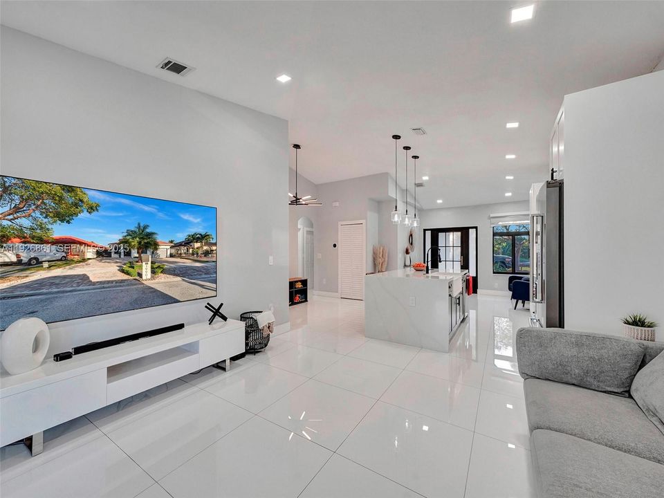 В аренду: $4,400 (3 спален, 2 ванн, 1402 Квадратных фут)