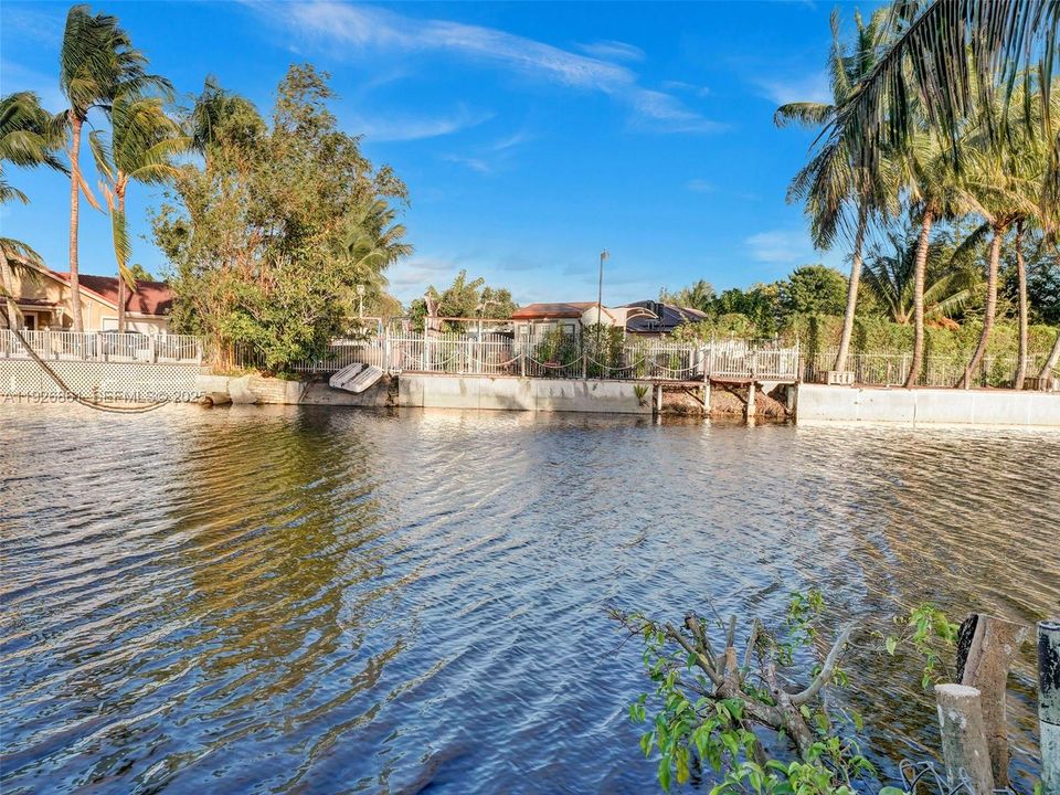 В аренду: $4,400 (3 спален, 2 ванн, 1402 Квадратных фут)