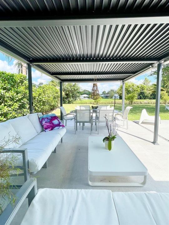 В аренду: $11,900 (4 спален, 3 ванн, 2284 Квадратных фут)