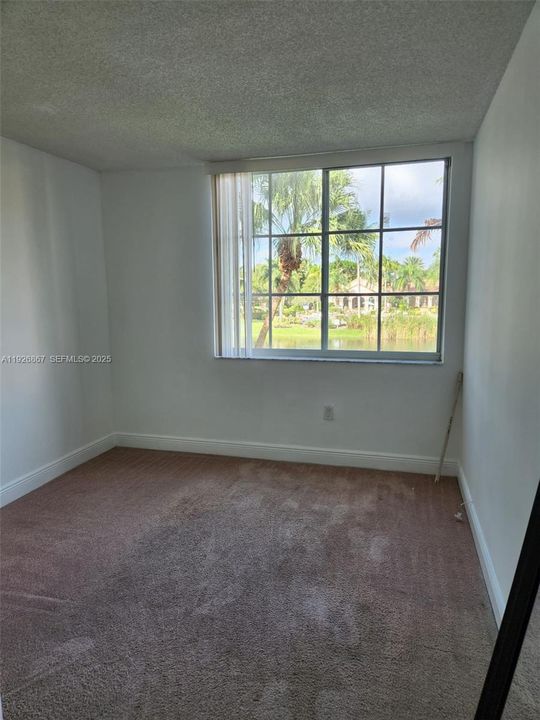 В аренду: $2,200 (2 спален, 1 ванн, 817 Квадратных фут)