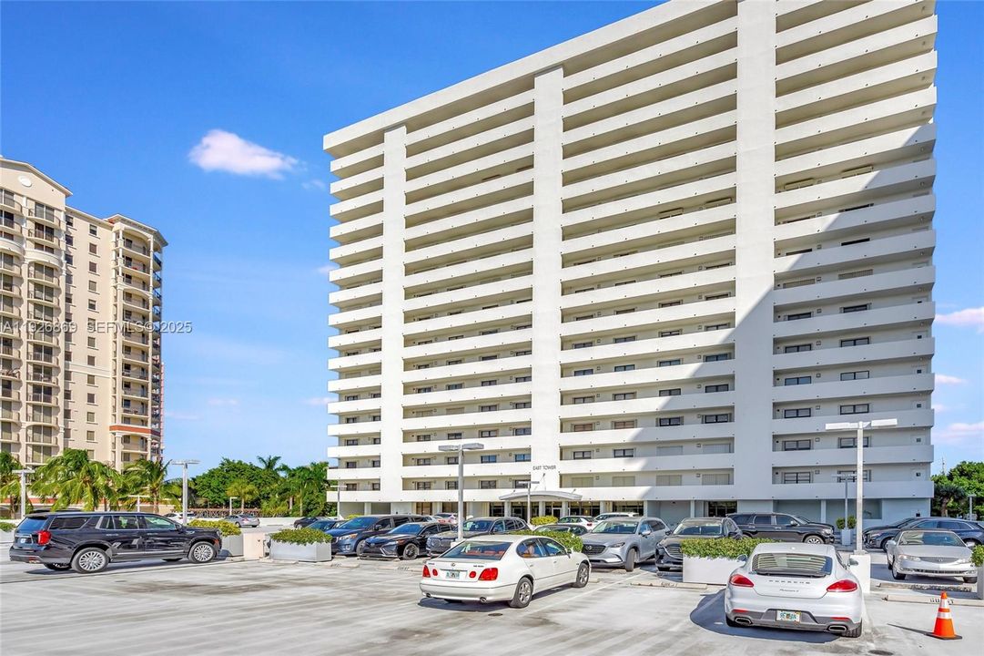 На продажу: $765,000 (2 спален, 2 ванн, 1500 Квадратных фут)