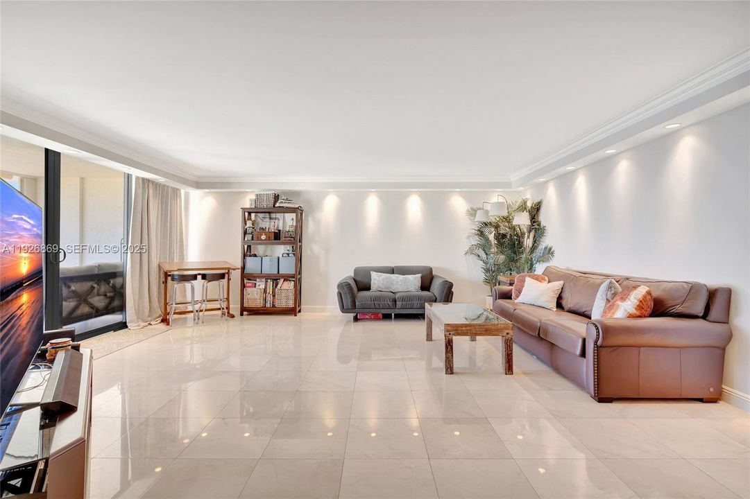 На продажу: $765,000 (2 спален, 2 ванн, 1500 Квадратных фут)