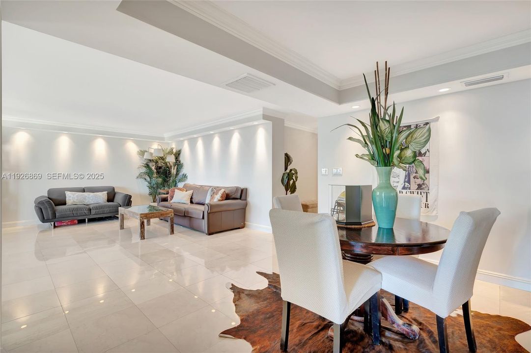 На продажу: $765,000 (2 спален, 2 ванн, 1500 Квадратных фут)