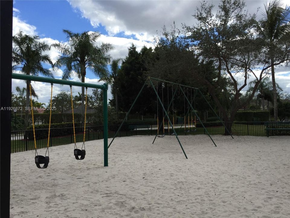 En Renta: $4,500 (3 camas, 2 baños, 1963 Pies cuadrados)