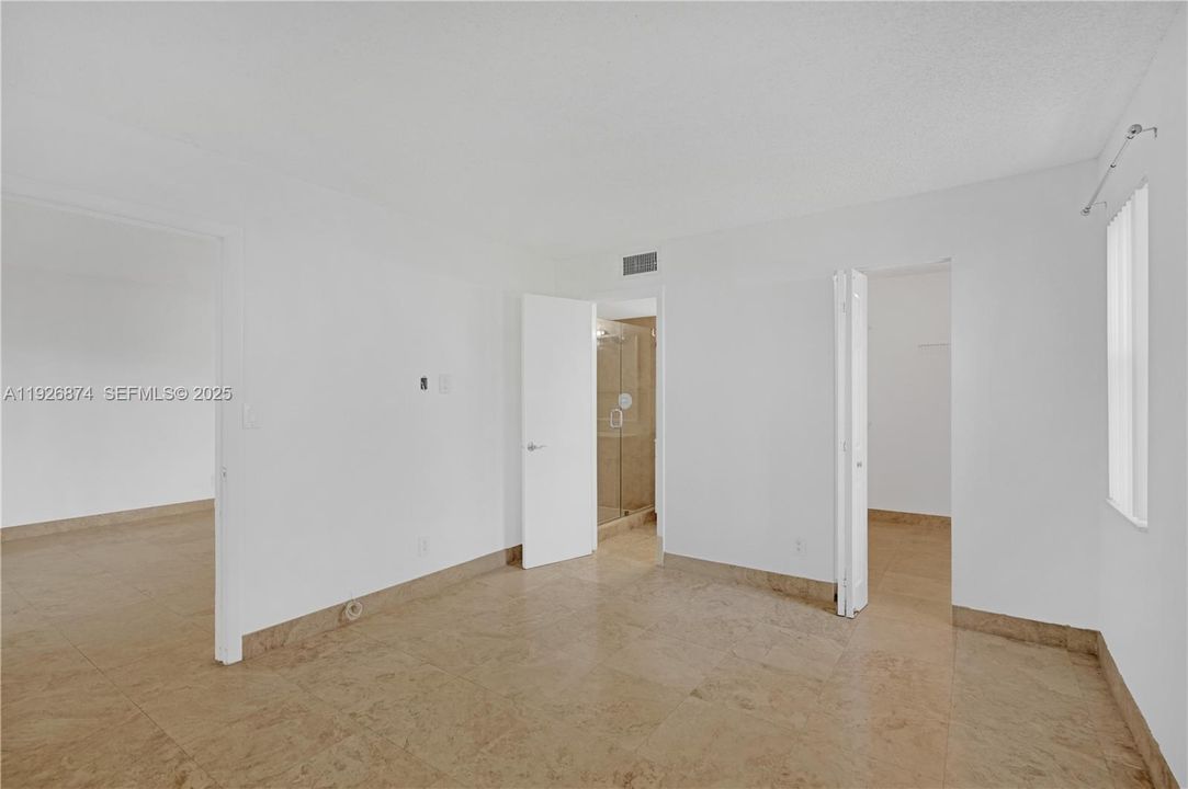 待售: $265,000 (2 贝兹, 2 浴室, 800 平方英尺)