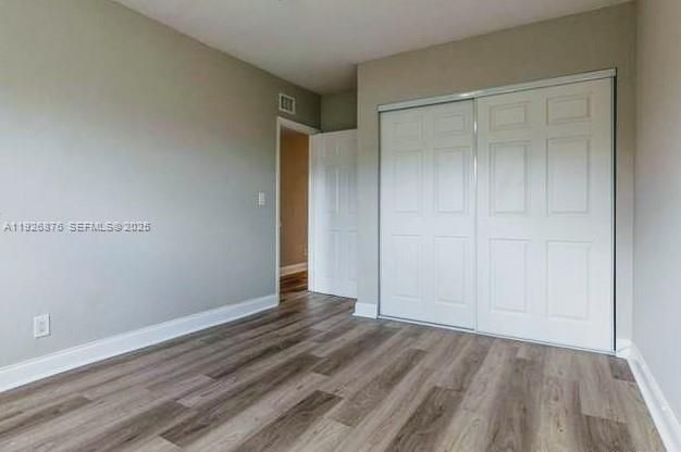 For Rent: $1,700 (2 beds, 1 baths, 721 Square Feet)
