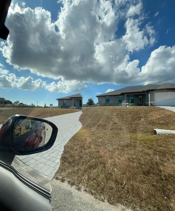 待售: $42,000 (0.23 acres)