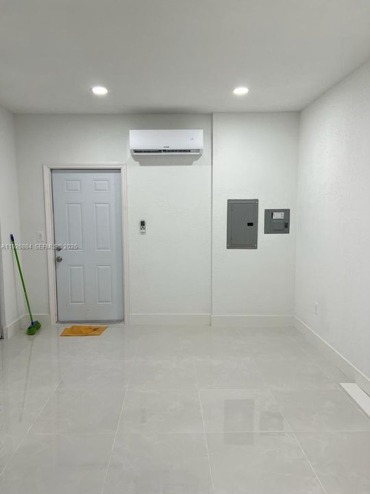 En Venta: $675,000 (4 camas, 3 baños, 1522 Pies cuadrados)