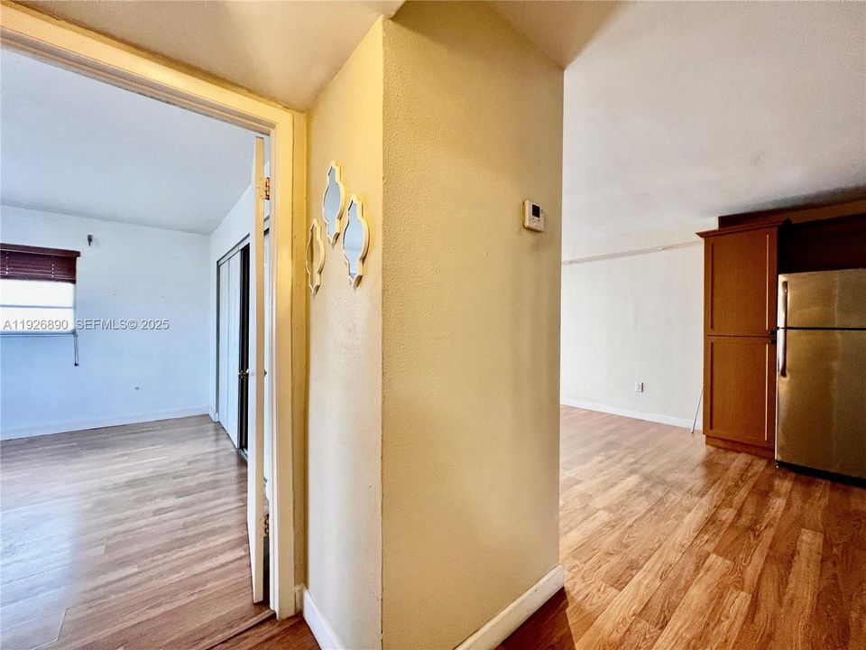 出租: $1,999 (2 贝兹, 1 浴室, 800 平方英尺)