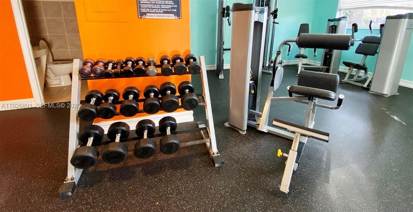 En Venta: $275,000 (3 camas, 2 baños, 1166 Pies cuadrados)