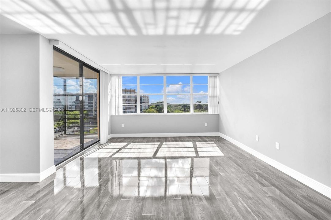 В аренду: $2,200 (2 спален, 2 ванн, 1120 Квадратных фут)