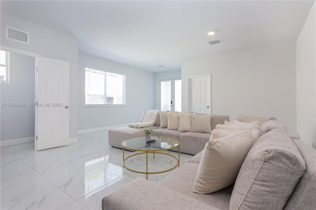 На продажу: $1,450,000 (0 спален, 0 ванн, 4248 Квадратных фут)