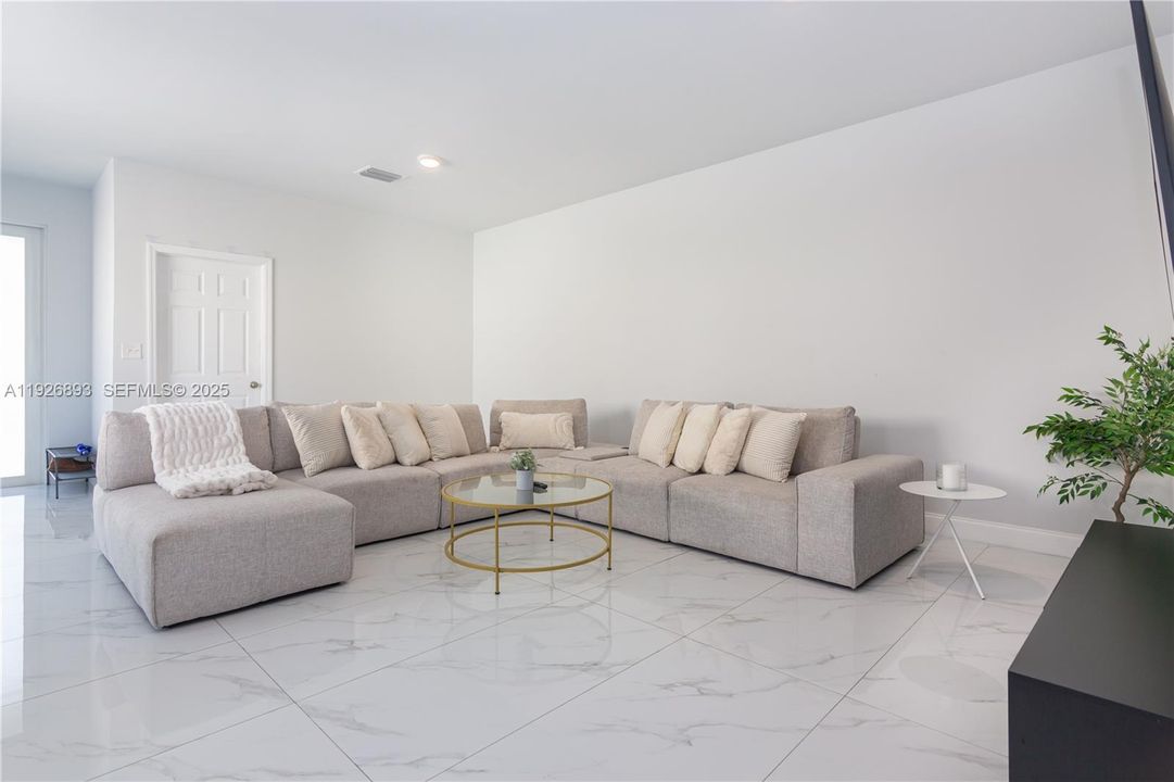 На продажу: $1,450,000 (0 спален, 0 ванн, 4248 Квадратных фут)