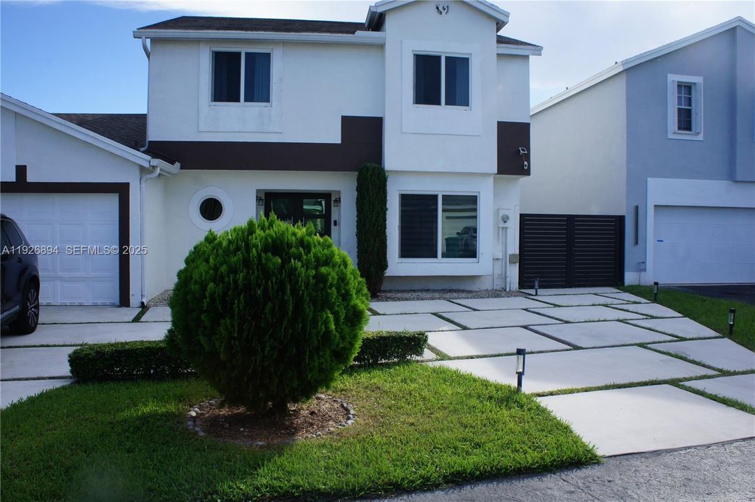 For Sale: $680,000 (3 beds, 2 baths, 1938 Square Feet)