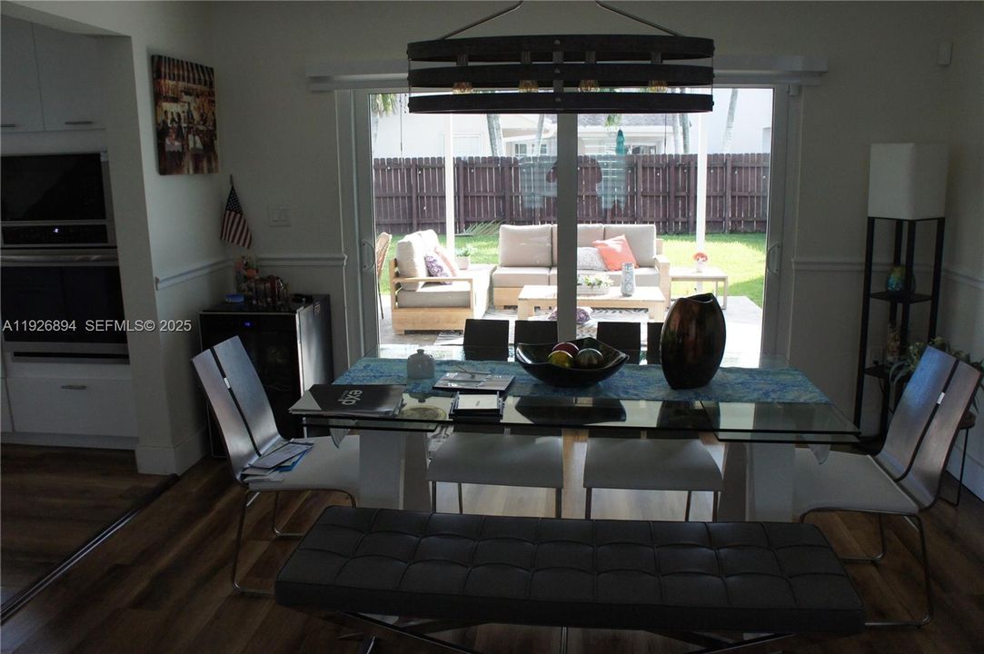 For Sale: $680,000 (3 beds, 2 baths, 1938 Square Feet)