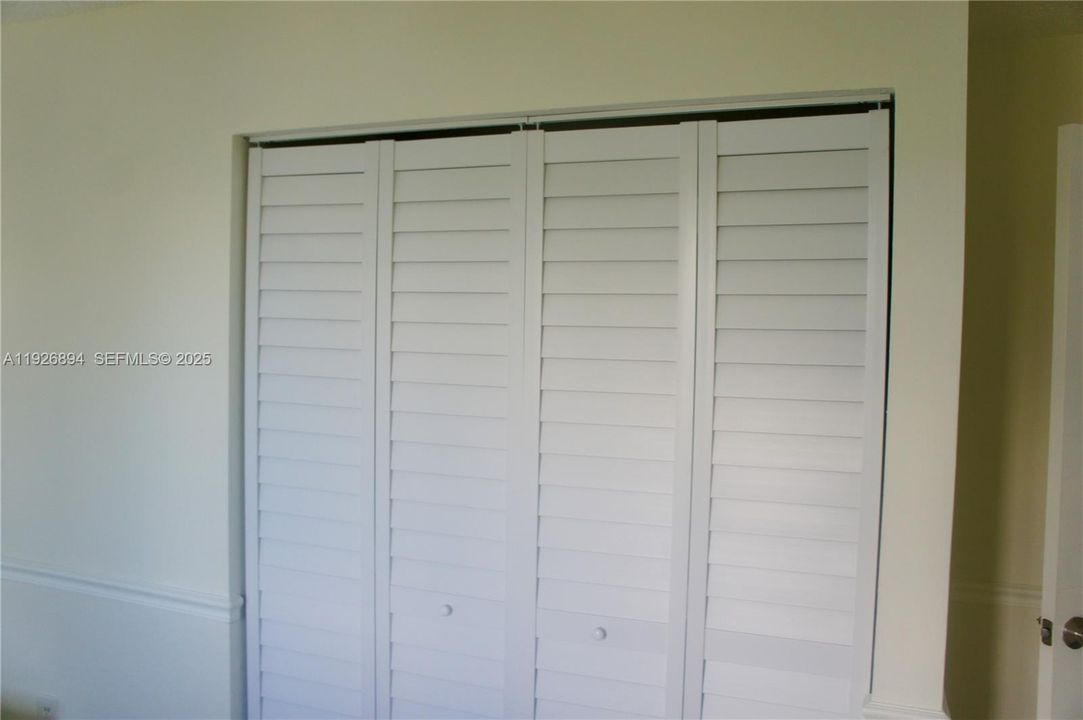 For Sale: $680,000 (3 beds, 2 baths, 1938 Square Feet)