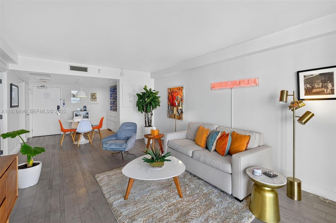 En Venta: $490,000 (1 camas, 1 baños, 694 Pies cuadrados)