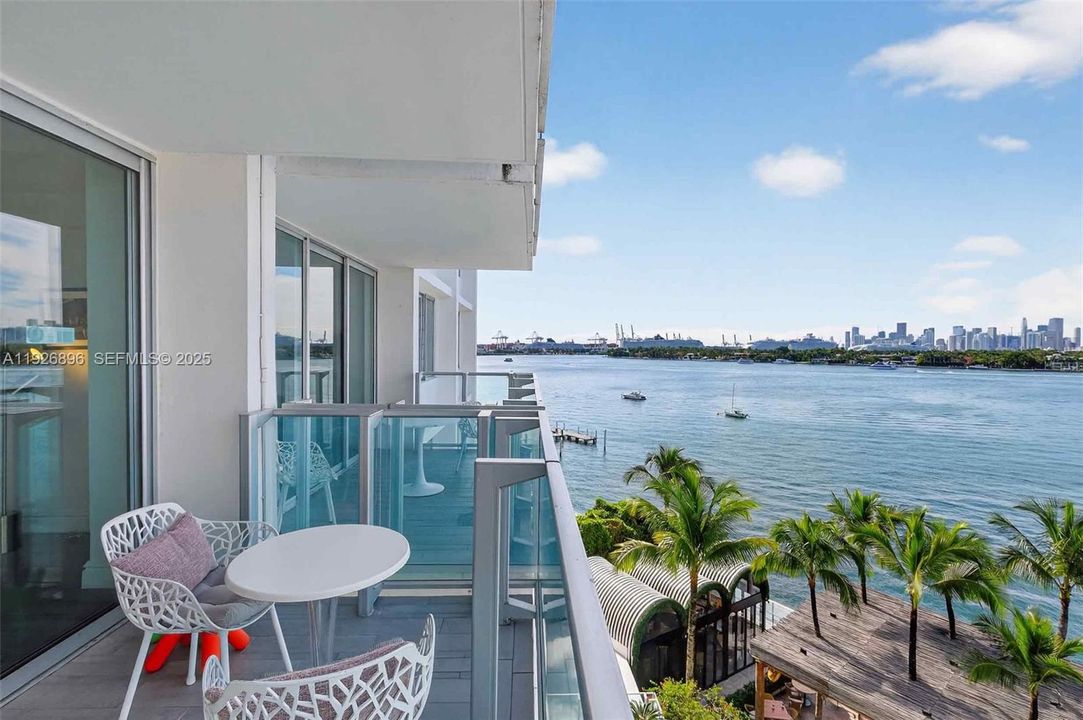 En Venta: $490,000 (1 camas, 1 baños, 694 Pies cuadrados)