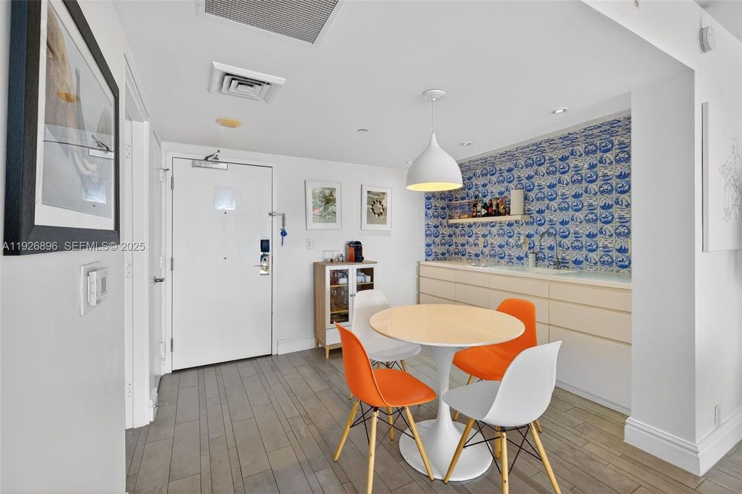 En Venta: $490,000 (1 camas, 1 baños, 694 Pies cuadrados)