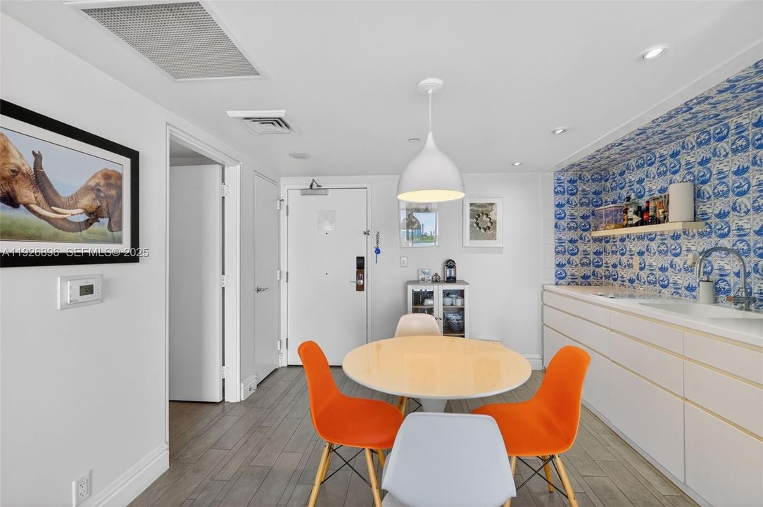 En Venta: $490,000 (1 camas, 1 baños, 694 Pies cuadrados)