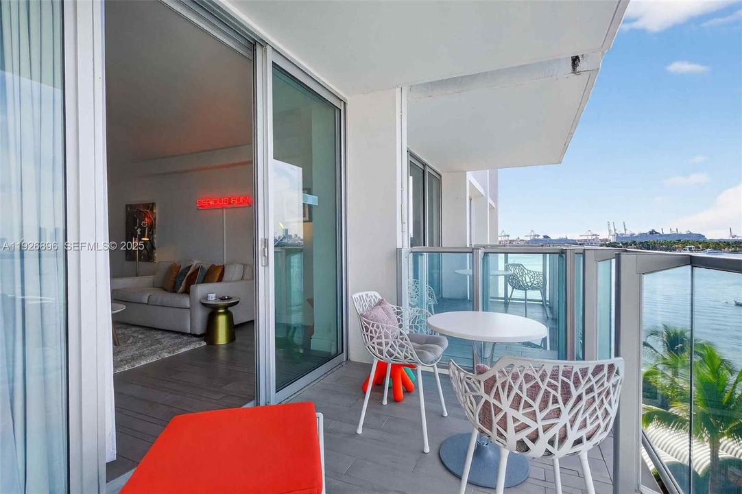 En Venta: $490,000 (1 camas, 1 baños, 694 Pies cuadrados)