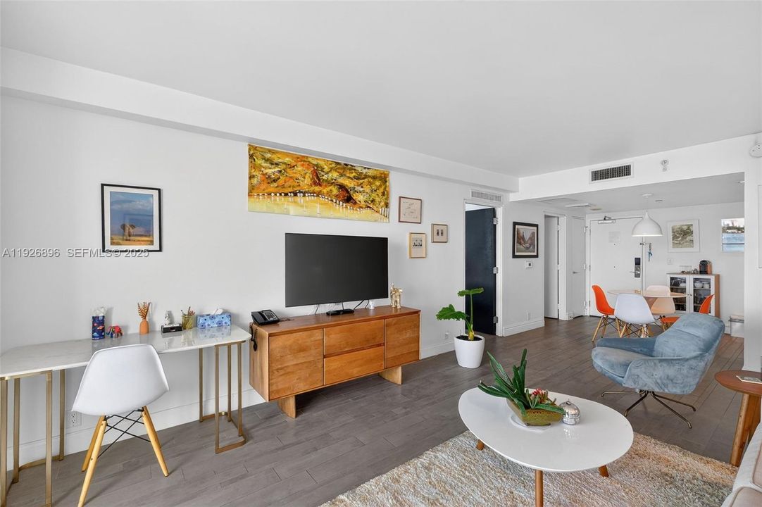 En Venta: $490,000 (1 camas, 1 baños, 694 Pies cuadrados)