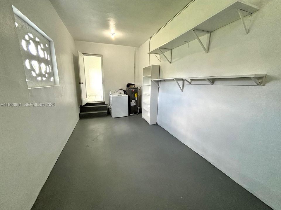 В аренду: $2,700 (3 спален, 1 ванн, 1059 Квадратных фут)