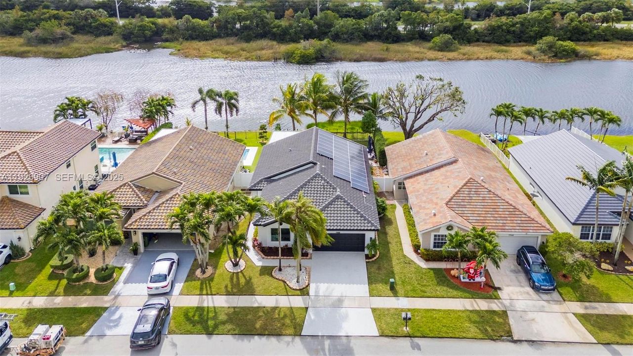 待售: $750,000 (3 贝兹, 2 浴室, 1690 平方英尺)