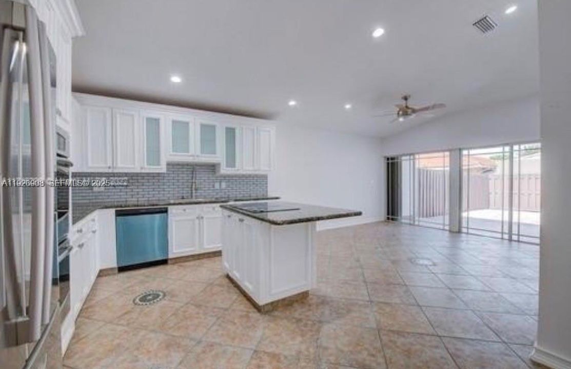 En Renta: $3,800 (4 camas, 2 baños, 1921 Pies cuadrados)