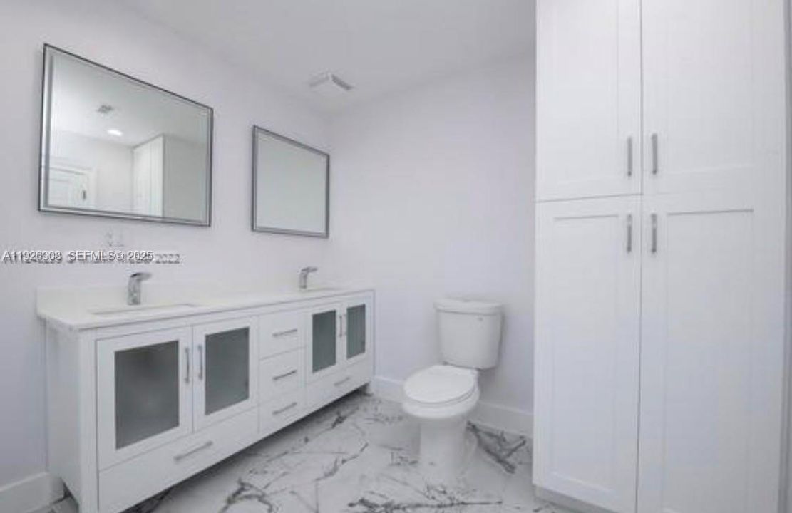 En Renta: $3,800 (4 camas, 2 baños, 1921 Pies cuadrados)