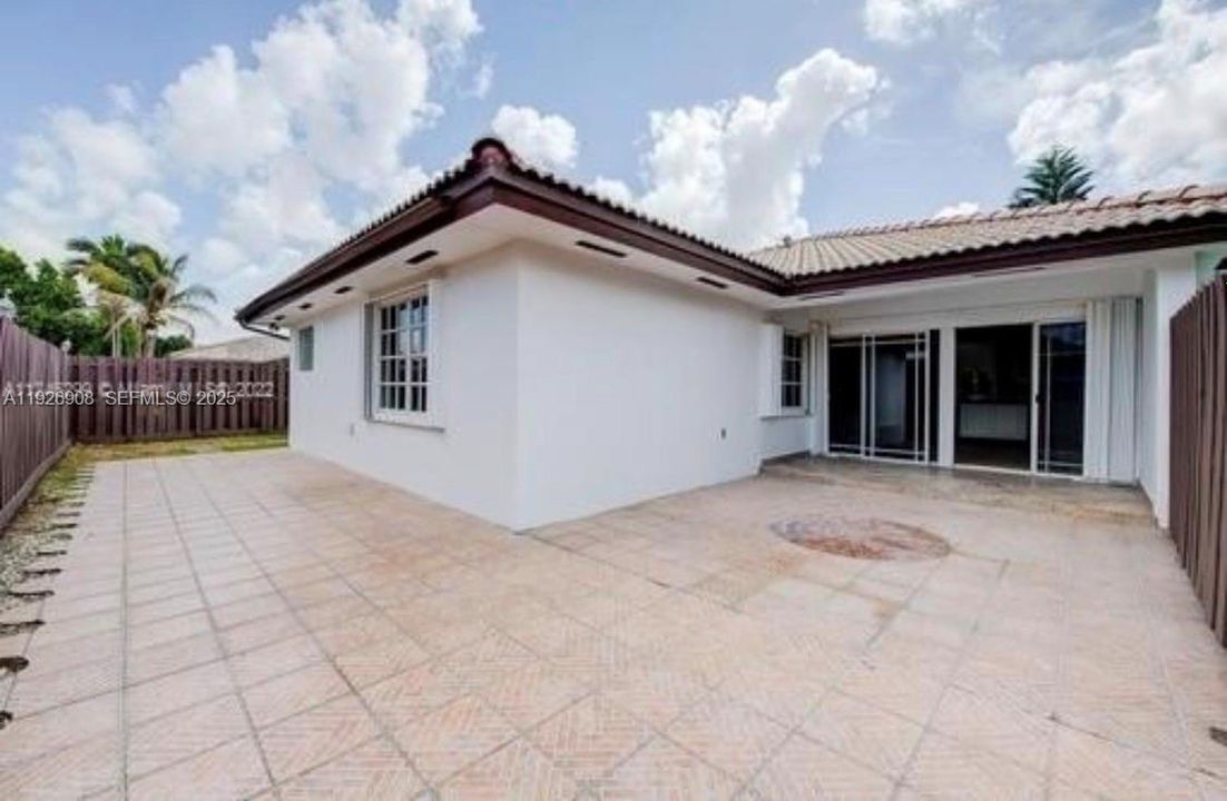 En Renta: $3,800 (4 camas, 2 baños, 1921 Pies cuadrados)