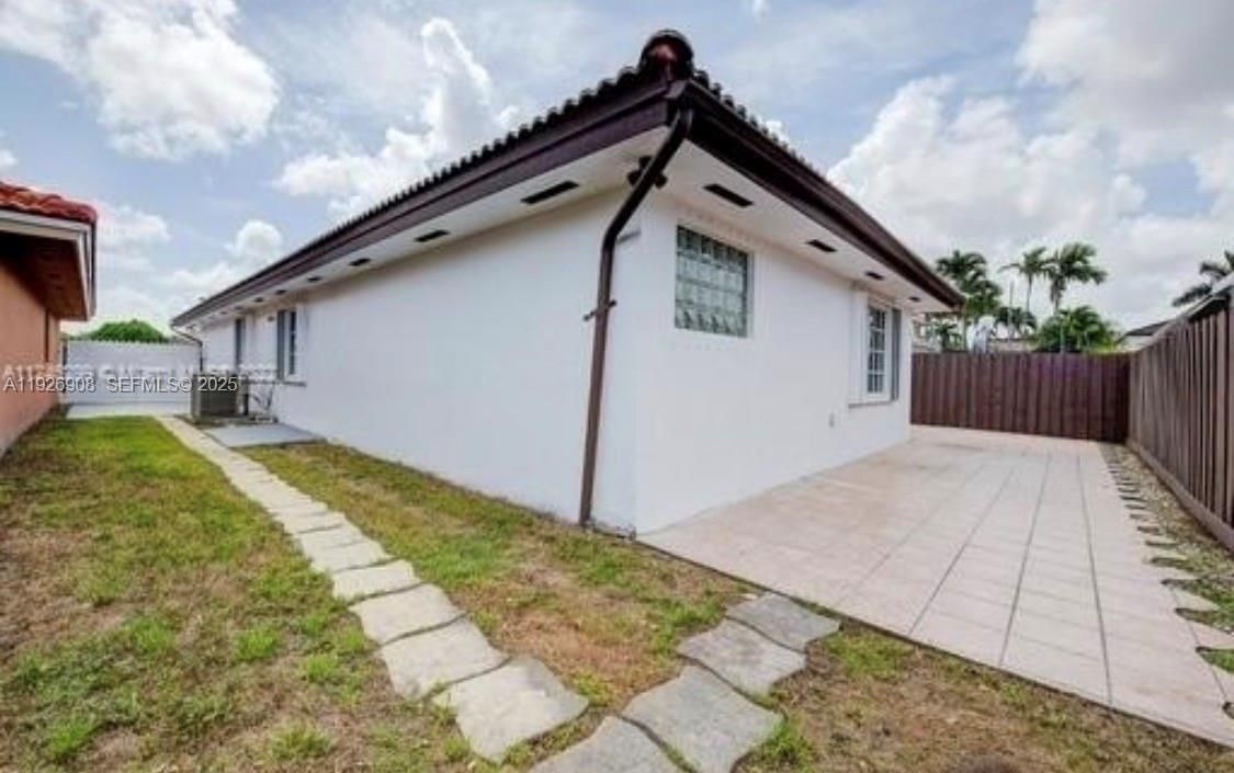 En Renta: $3,800 (4 camas, 2 baños, 1921 Pies cuadrados)